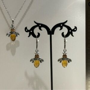 NEW Silver and Gold Bee Pendant Necklace and Earrings Set
